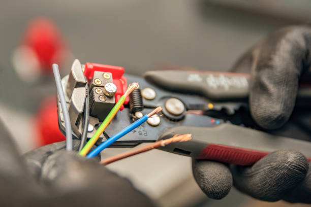 Best Electrical Contractors for Businesses  in Owatonna, MN